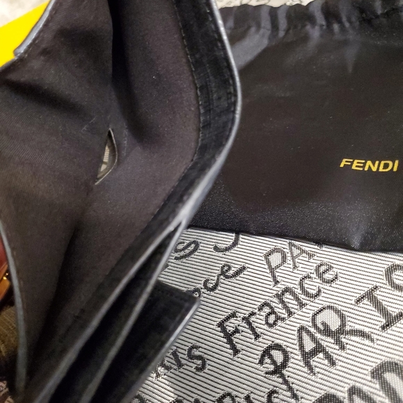 Authentic Fendi zucchino small compact wallet with 6 card slots - Picture 4 of 6